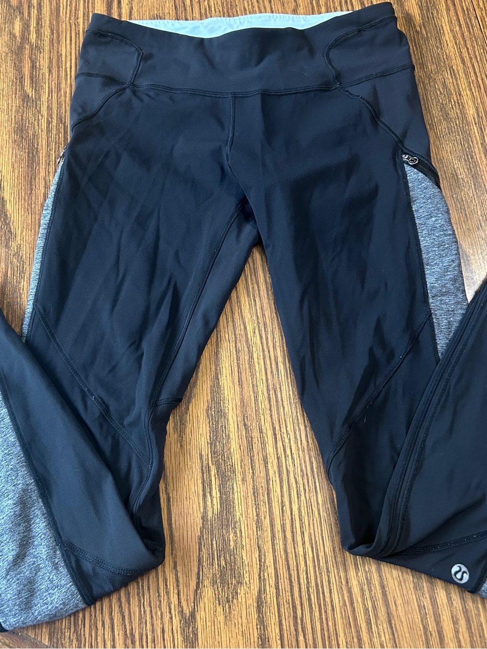 lululemon Woman’s Black Athletic Leggings with Gray Panels